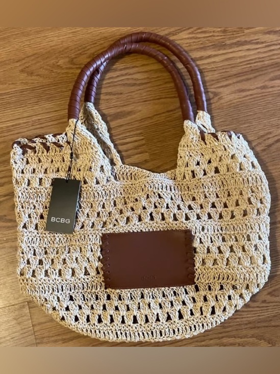 BCBG Handbags - BCBG S/S 2025 Raffia Tote